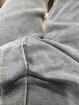 Snapshot of bbclip chatting on February 27, 2:21 pm bbclip online show from February 27, 2:21 pm