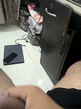 sjs71855 online show from April 21, 7:25 am