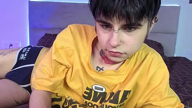 Alex Vallley online show from December 18, 11:12 pm