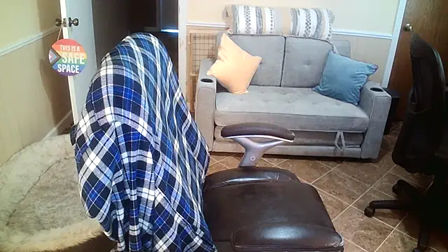 superbearboss online show from April 23, 3:47 pm