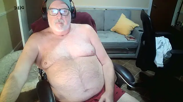 superbearboss online show from December 16, 12:07 am