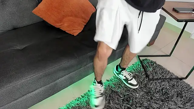 troy rouge online show from March 17, 7:15 pm