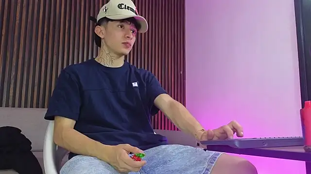 troy rouge online show from September 11, 8:52 pm