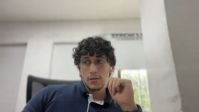 chicoinhibido online show from December 19, 8:06 pm