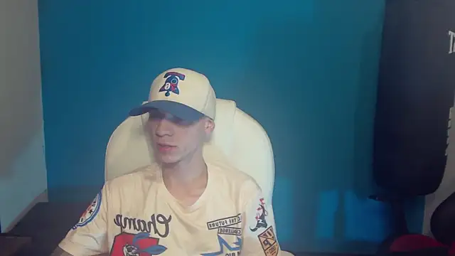 Snapshot of Burperking420_ chatting on October 19, 7:39 pm Burperking420  online show from October 19, 7:39 pm