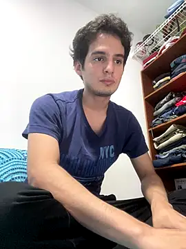 Thiagobb7 online show from December 13, 11:22 pm