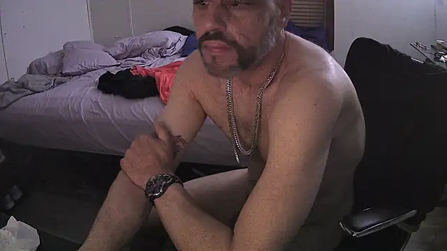 Muffdiver718 online show from March 16, 7:15 am