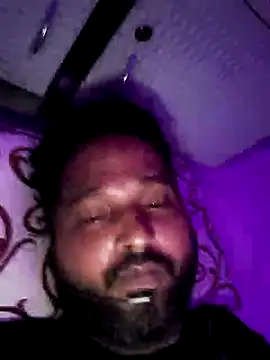 Snapshot of John96999 chatting on October 4, 9:19 pm John96999 online show from October 4, 9:19 pm