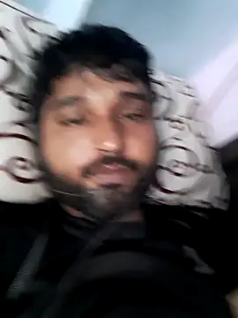 Snapshot of John96999 chatting on September 28, 10:46 am John96999 online show from September 28, 10:46 am