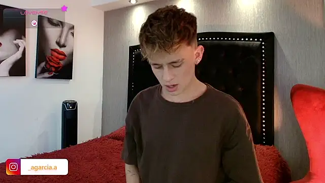 LiamWildx20 online show from January 17, 5:10 am