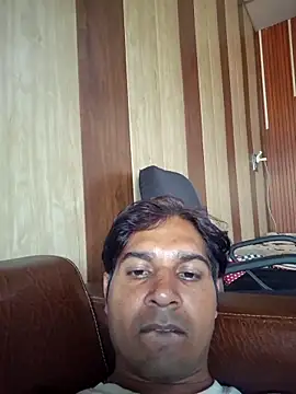 johnny8731 online show from October 12, 8:41 am