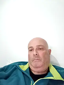 Alexis Bull online show from November 2, 4:55 pm