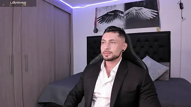 santi aesthetic online show from October 8, 3:44 am