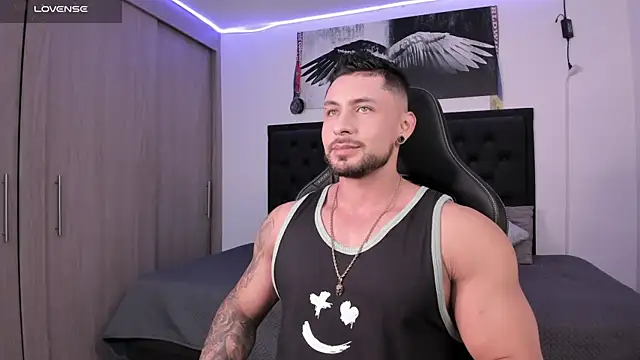 santi aesthetic online show from October 9, 4:06 am