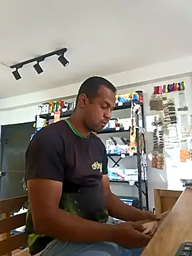 Snapshot of elnegro707070 chatting on October 22, 11:14 am elnegro707070 online show from October 22, 11:14 am