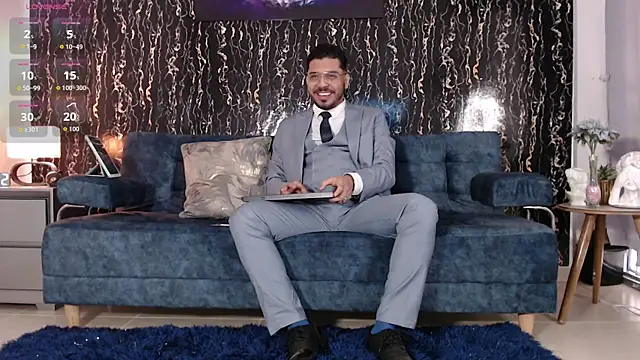 samuelcoopeer online show from November 1, 12:42 pm