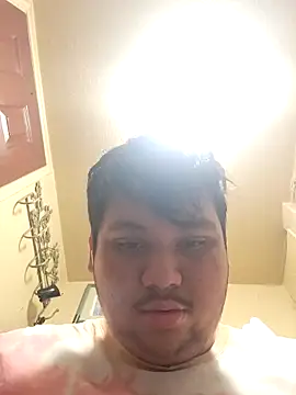 Snapshot of Batcum129 chatting on October 7, 9:46 am Batcum129 online show from October 7, 9:46 am