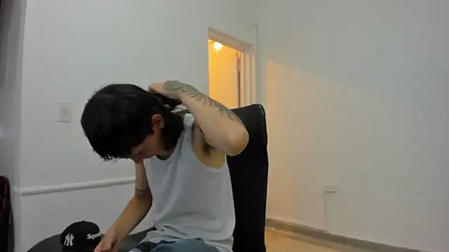 StraightBoy Nick online show from April 10, 7:54 pm