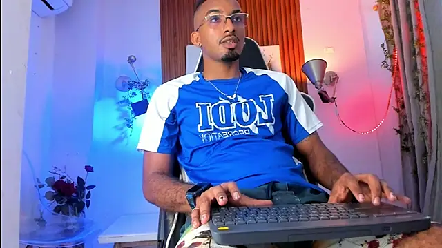 Darwin mayo online show from February 7, 6:24 pm