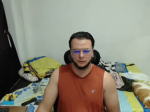 cloudsxxx online show from March 26, 6:12 pm