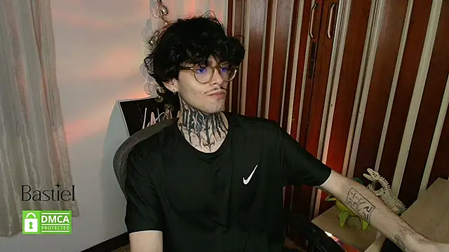 Mihail leroy online show from October 3, 2:49 am