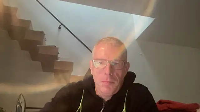 choupipat1 online show from October 1, 6:28 am