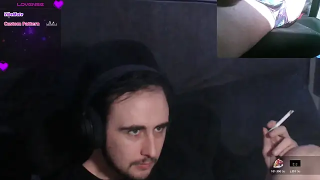 cjhouse96 online show from November 12, 3:45 am