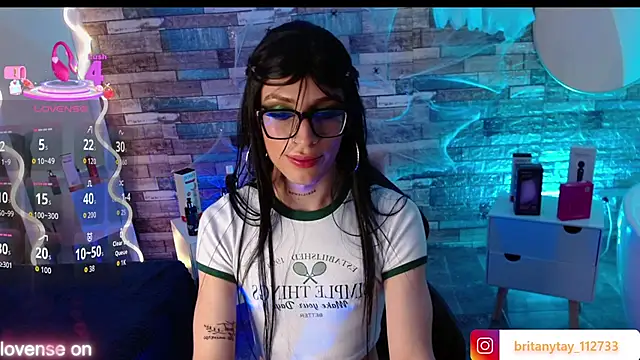 Snapshot of boyfox_tay chatting on October 22, 4:05 am boyfox tay online show from October 22, 4:05 am