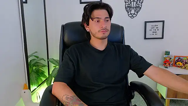 Elian savoy online show from January 8, 2:06 am