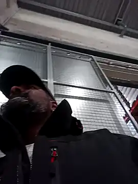 frenchblackc31 online show from December 5, 3:30 pm