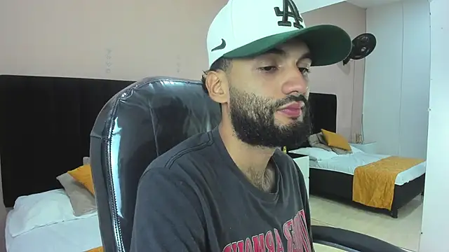 Ryan Jackson  online show from November 7, 5:44 am