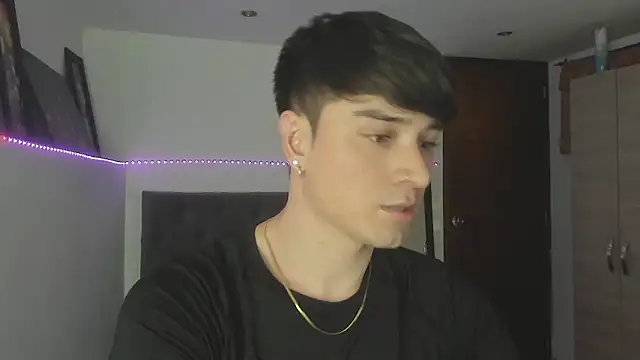 stevve 14 online show from December 2, 11:10 pm