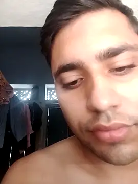 Snapshot of Desirock001 chatting on October 22, 2:26 am Desirock001 online show from October 22, 2:26 am