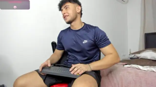 Andrew lamar online show from January 15, 12:25 am