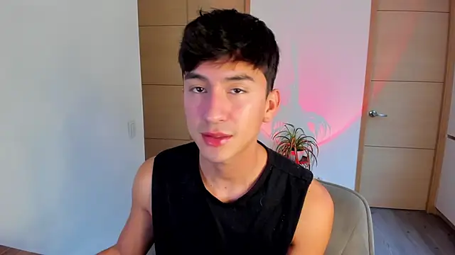 sweettaaron01 online show from September 30, 5:16 pm