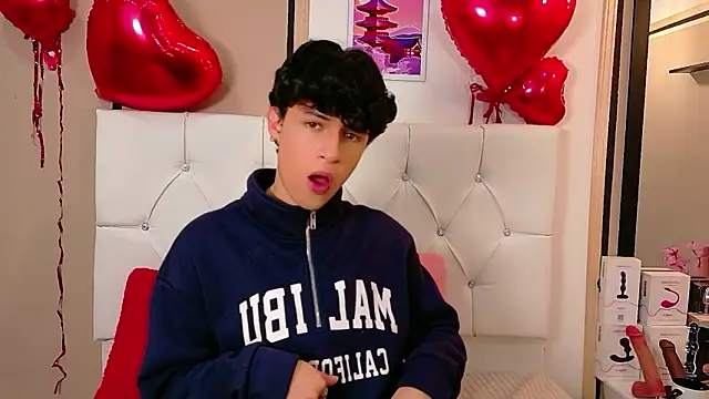 Axel  Evans online show from February 24, 1:12 pm