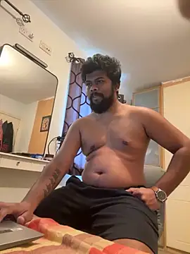 Snapshot of CrazyShashank chatting on October 26, 1:13 pm CrazyShashank online show from October 26, 1:13 pm