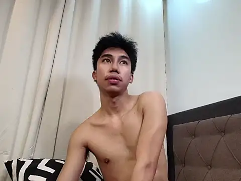 Ur pinoyhotbrix online show from April 28, 2:27 am