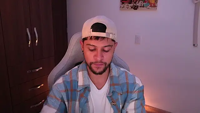 domsantiago  online show from February 10, 3:33 am