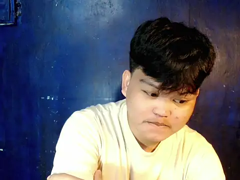 Reynelcock online show from November 27, 5:38 pm