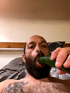 Snapshot of jackadi33 chatting on October 7, 10:58 pm jackadi33 online show from October 7, 10:58 pm