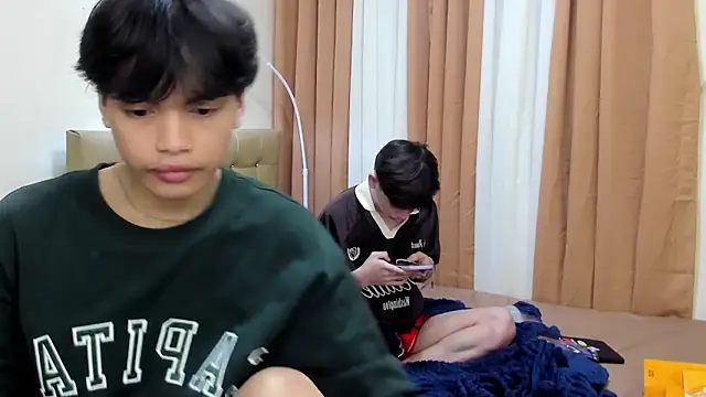 hotfreshdior online show from October 2, 11:09 pm