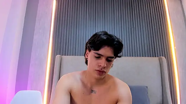 BenitoSaenz online show from February 9, 1:38 pm