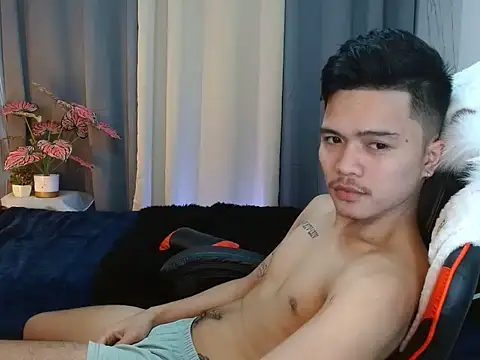 YourNaughtyTwink 69 online show from March 25, 11:53 pm