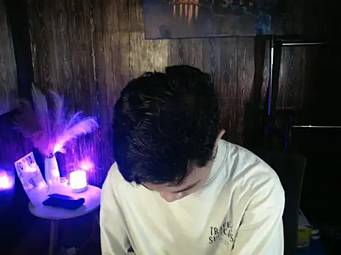 hotzachery online show from November 4, 4:30 pm