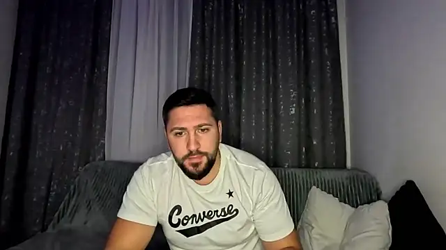Snapshot of Gold_Alpha_Boy chatting on October 20, 6:34 pm Gold Alpha Boy online show from October 20, 6:34 pm