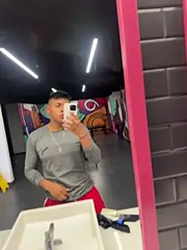 Gatitoxd19- online show from April 28, 8:02 pm