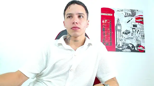 Cumandres18 online show from February 11, 3:28 pm