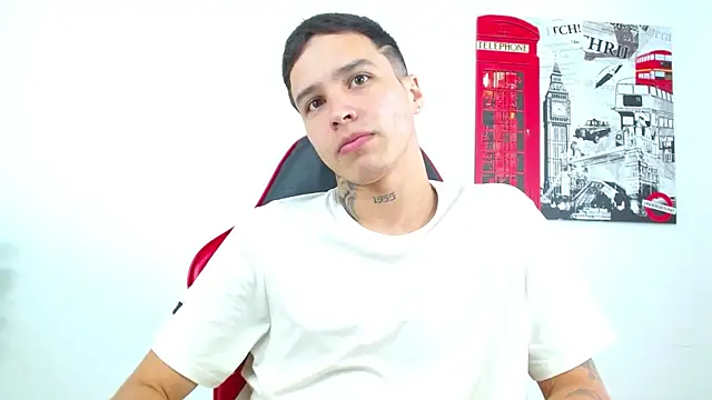 Cumandres18 online show from February 4, 3:07 pm