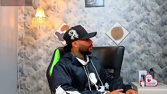 Apolo rousse1 online show from February 28, 11:26 pm